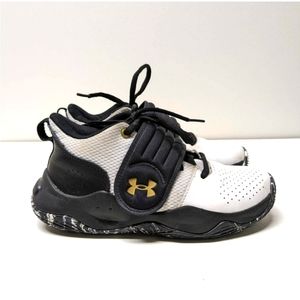 Under Armour Basketball Shoes Size 1.5